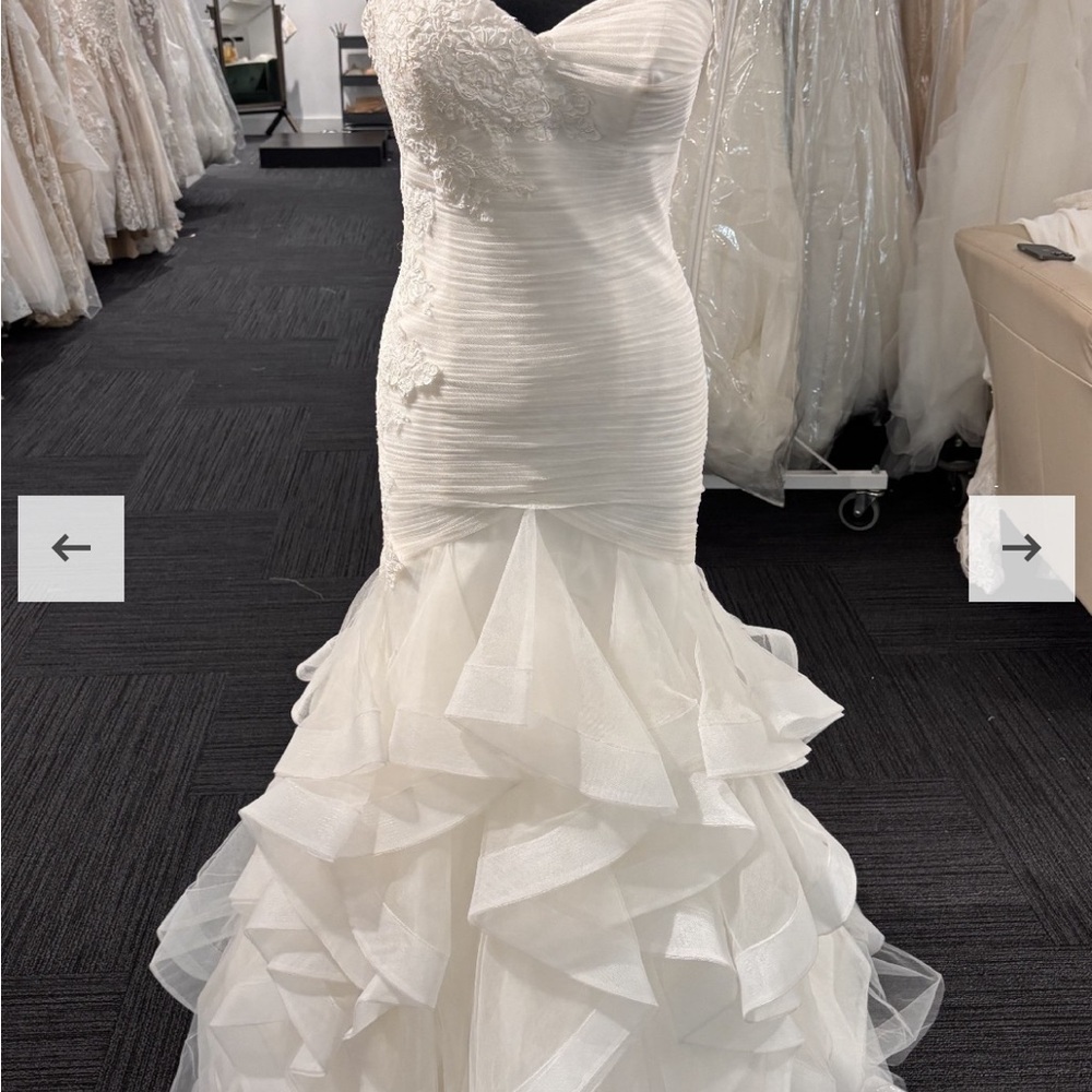 Ivory Mermaid Ruffled Wedding Dress